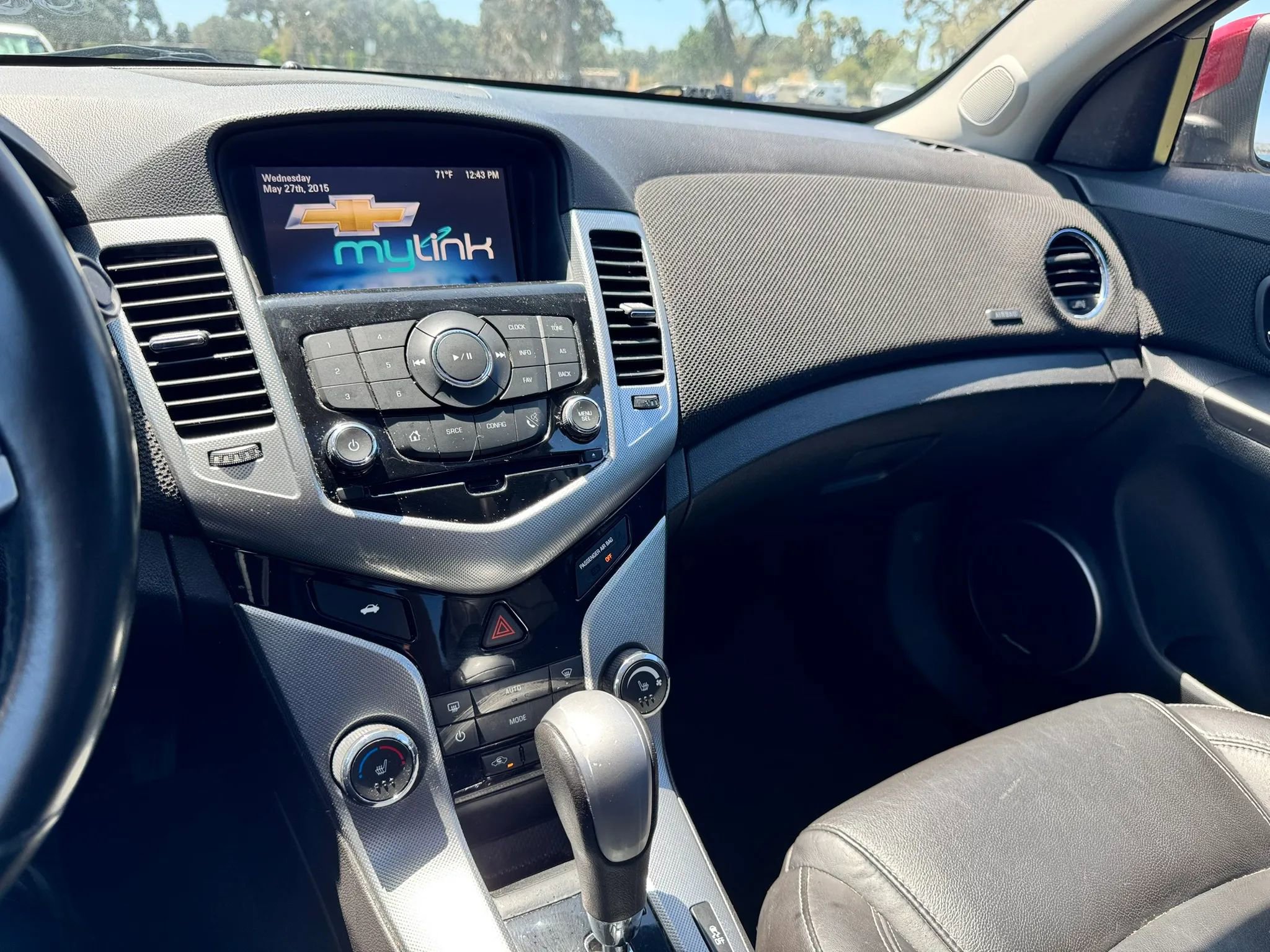 Used 2016 Chevrolet Cruze LTZ w/ Sun, Sound and Sport Package FWD image 20