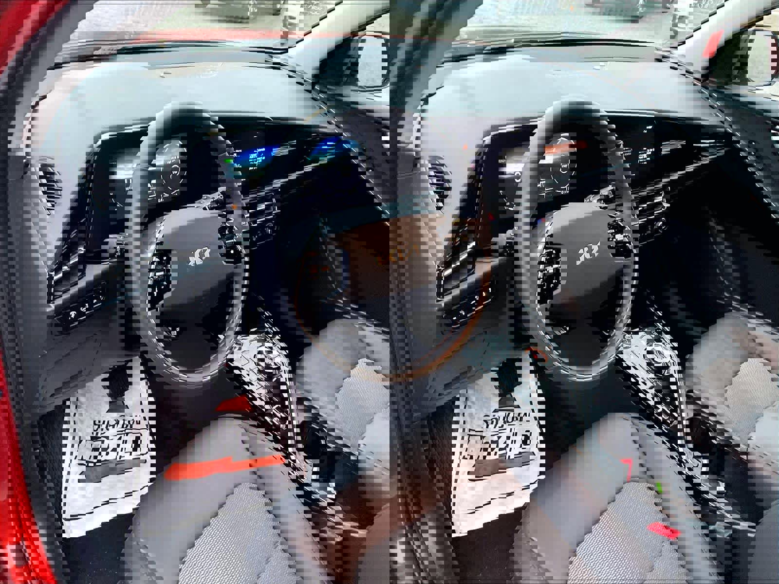 Used 2023 Kia Niro Wind w/ Wind Preserve Package image 8