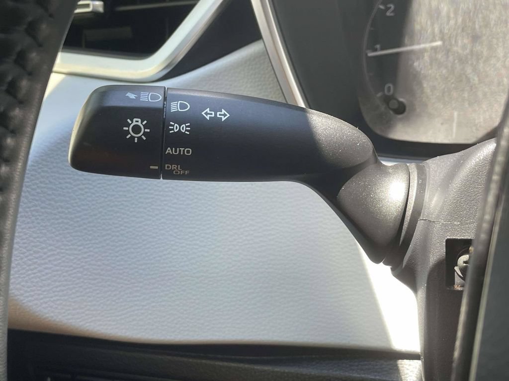 Used 2023 Toyota Corolla SE FWD image 29