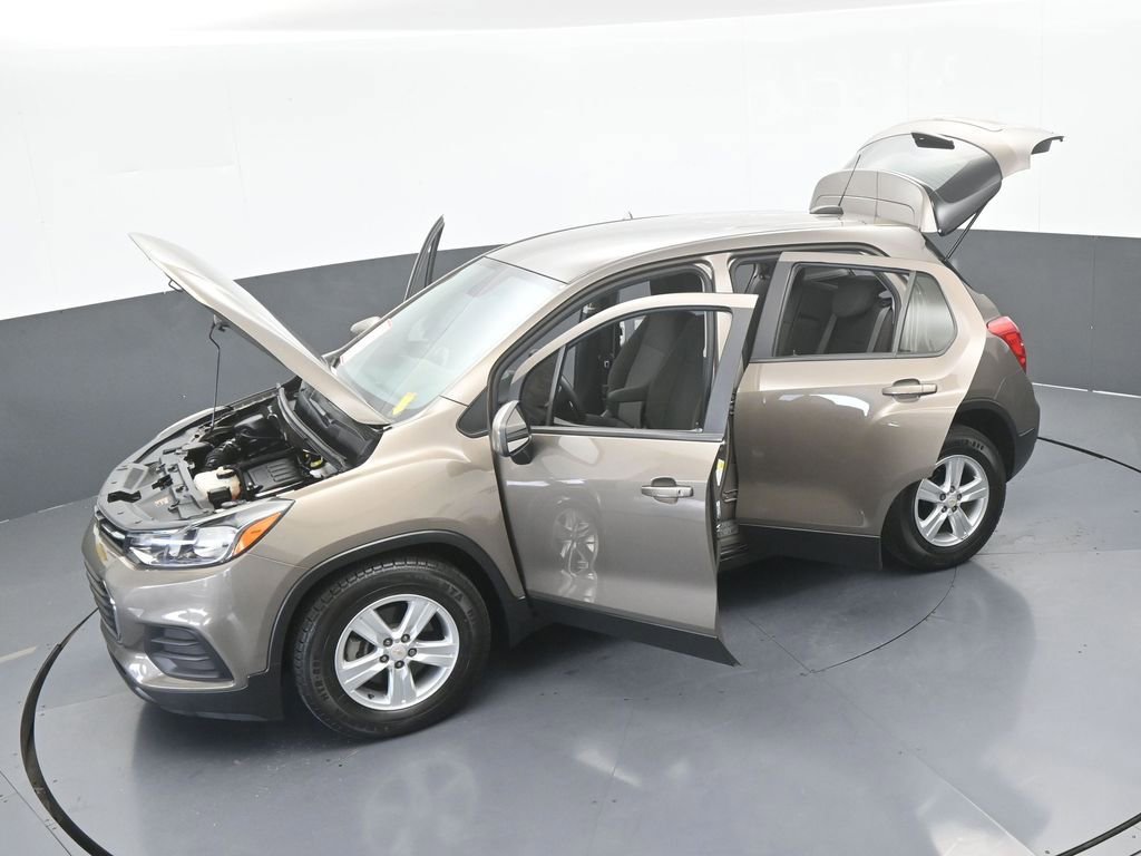 Used 2021 Chevrolet Trax LS w/ Tint and Cruise Package FWD image 62