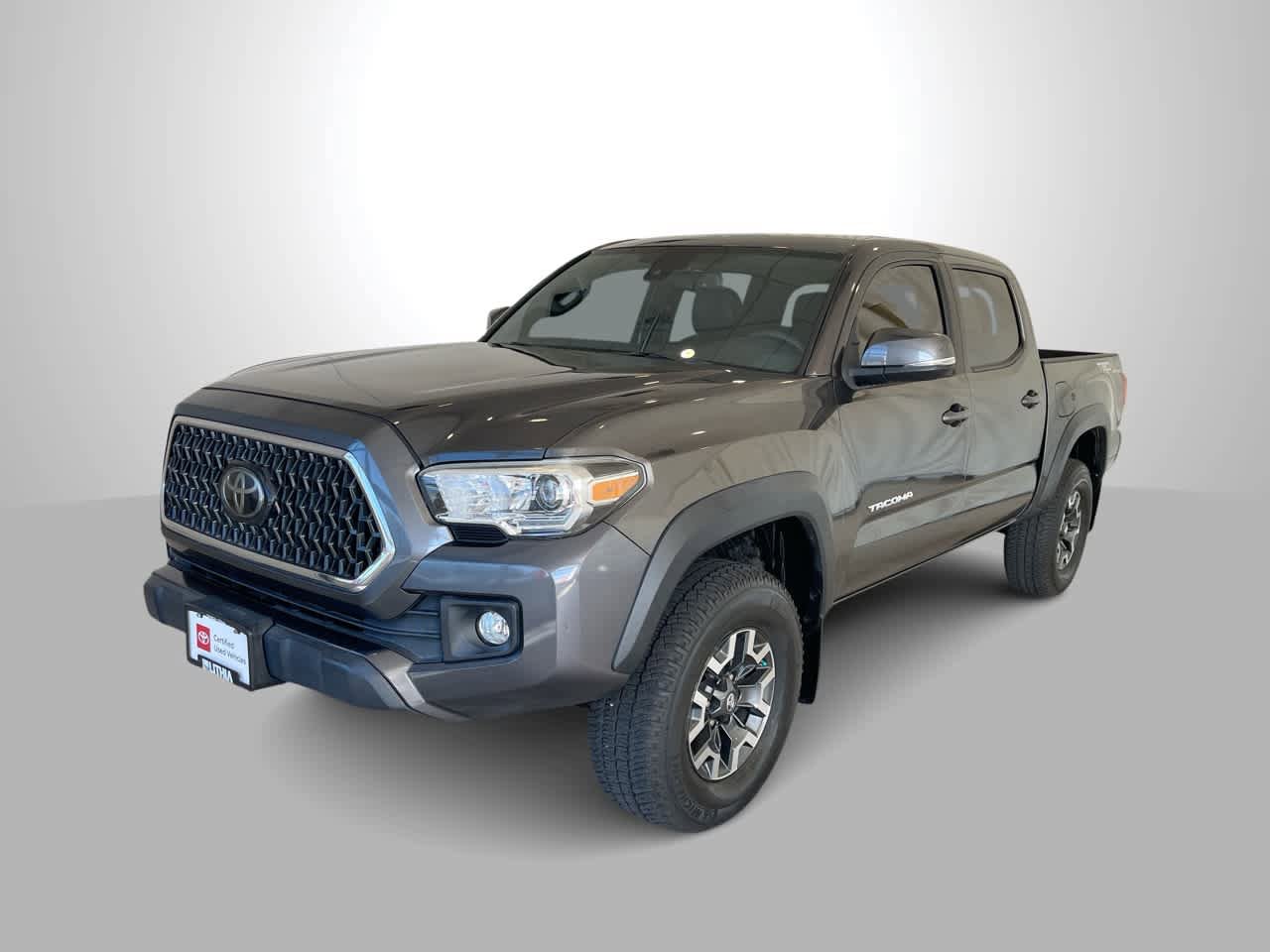 Used 2018 Toyota Tacoma TRD Off-Road AWD/4WD image 1