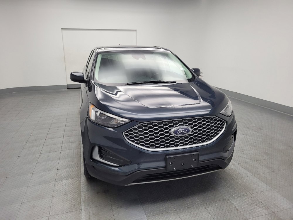 Used 2023 Ford Edge SEL image 14