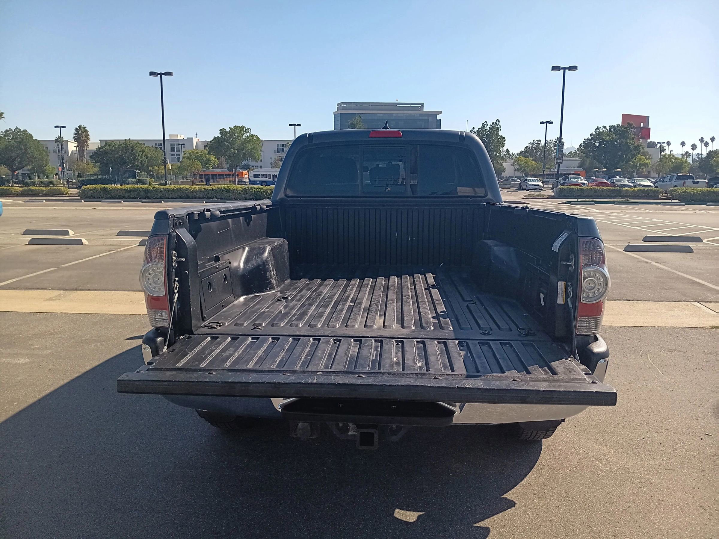 Used 2015 Toyota Tacoma 4x4 Double Cab image 9