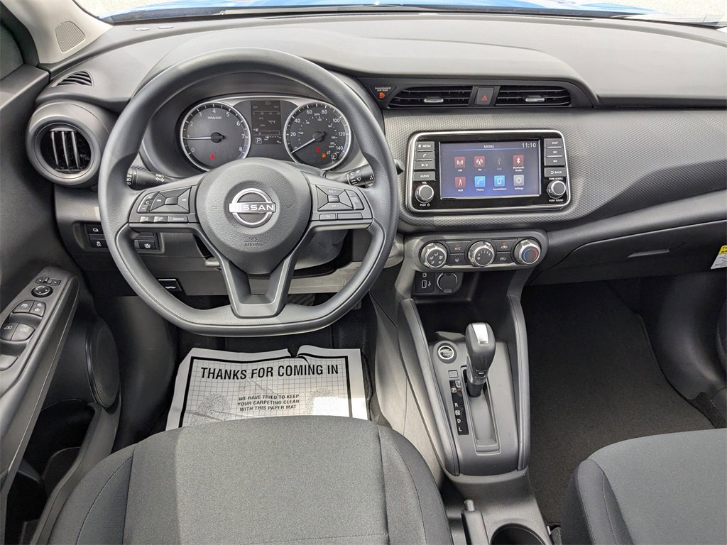 New 2025 Nissan Kicks Play S image 18