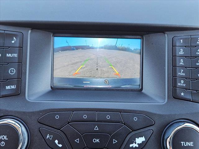 Used 2015 Ford Edge SE image 16