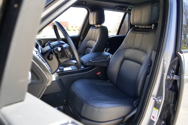 Used 2022 Land Rover Range Rover Westminster Edition image 3