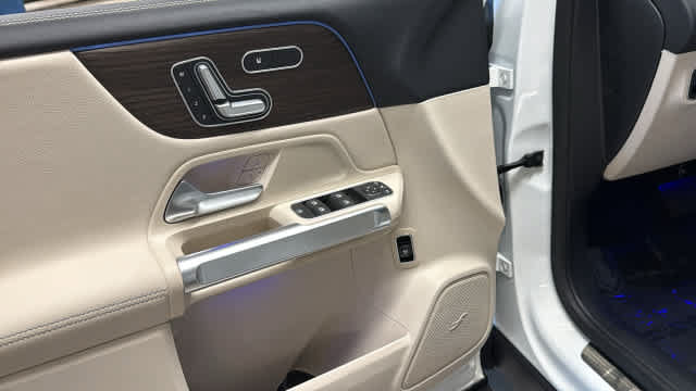 New 2026 Mercedes-Benz GLB 250 4MATIC image 15