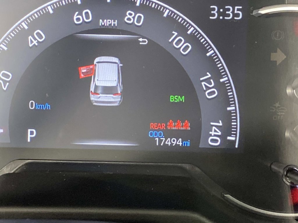 Used 2025 Toyota RAV4 XLE w/ Convenience Package AWD/4WD image 19