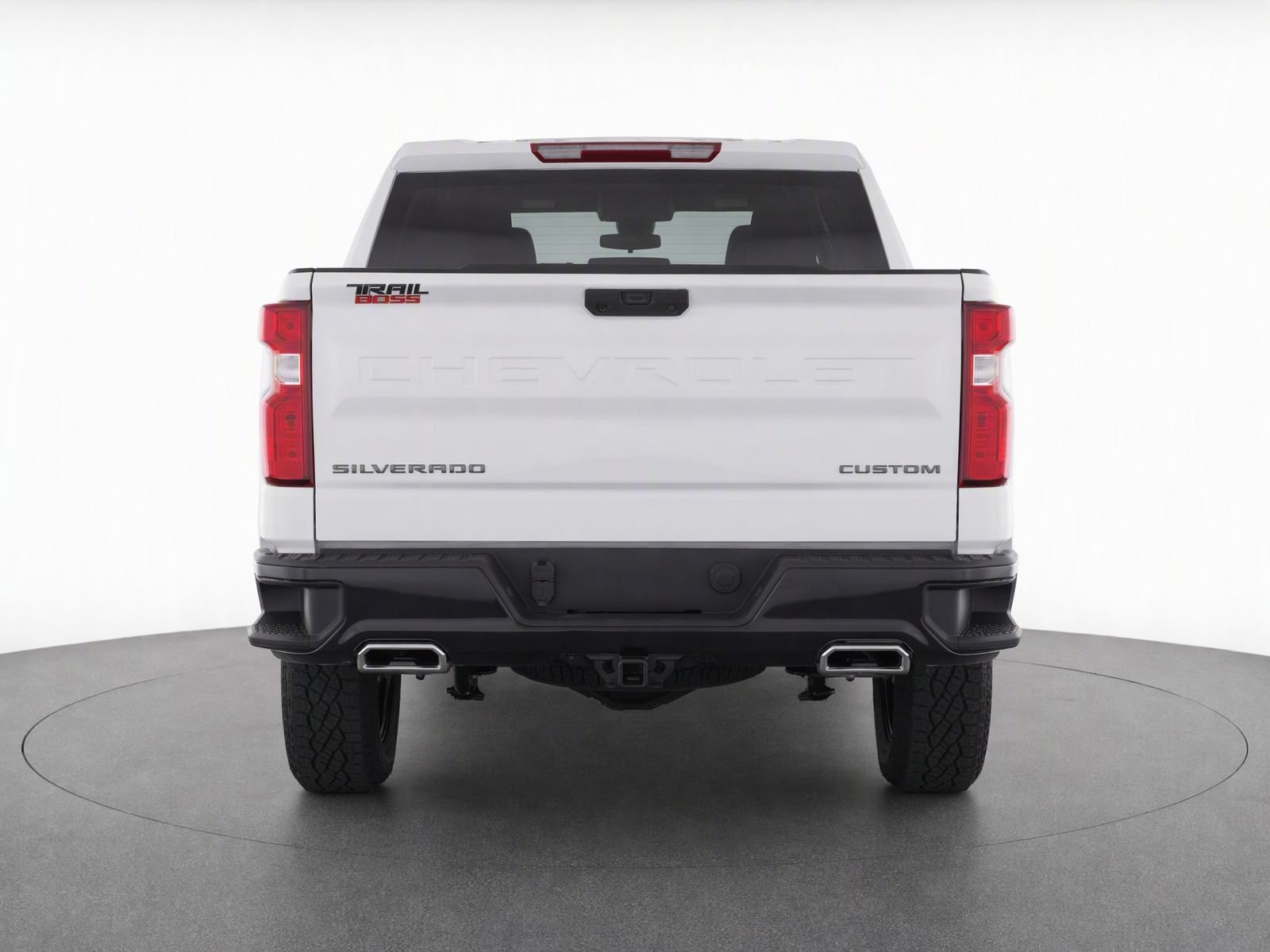 Used 2025 Chevrolet Silverado 1500 Custom Trail Boss AWD/4WD image 6