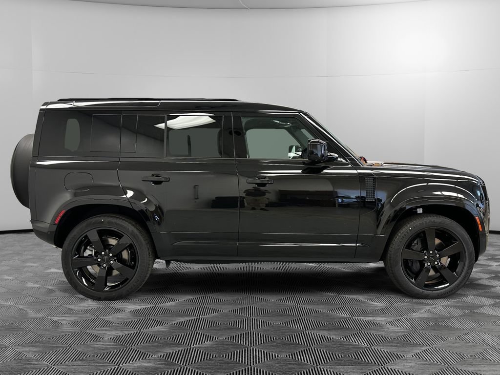 New 2026 Land Rover Defender 110 X-Dynamic SE AWD/4WD image 6