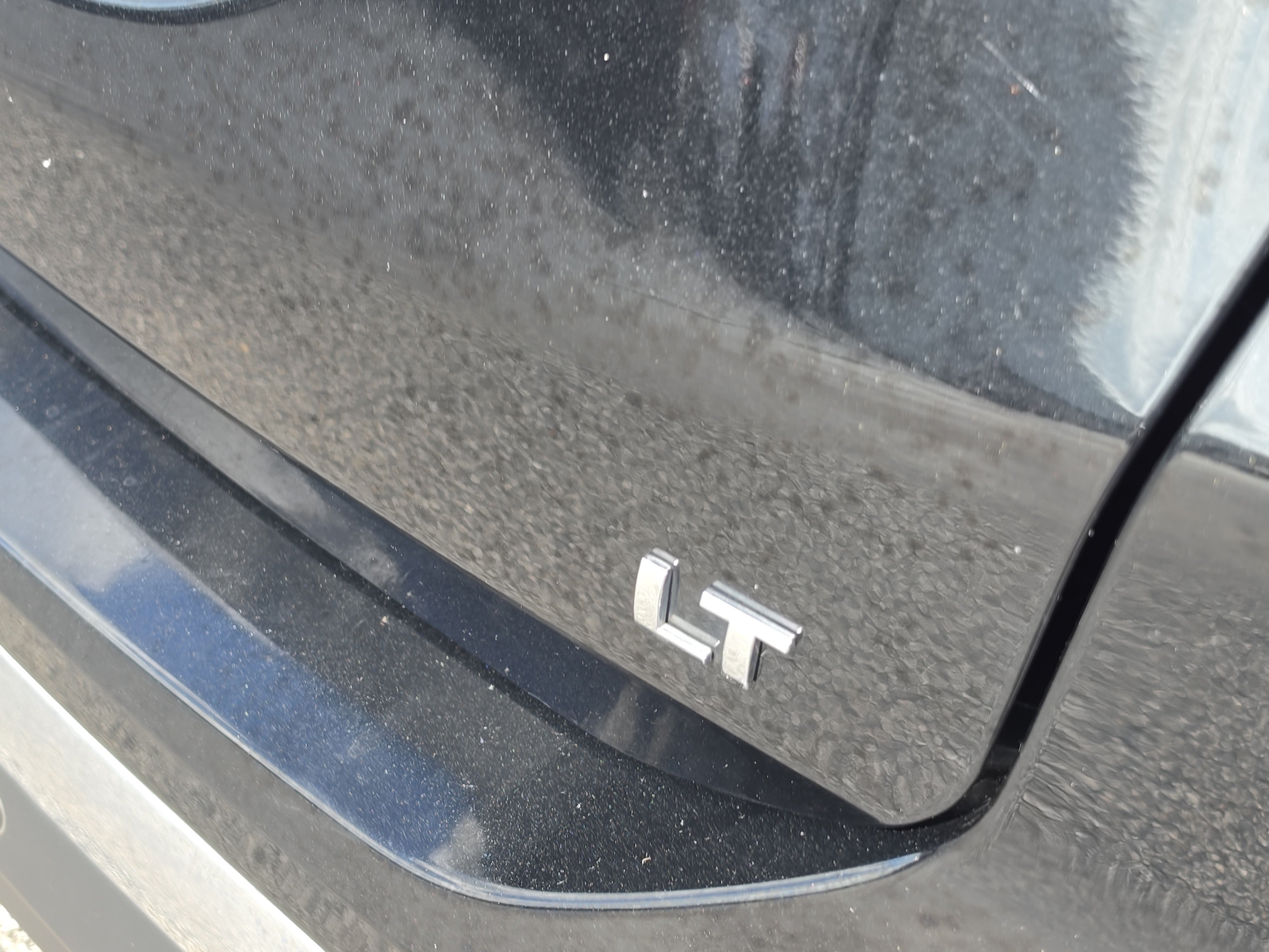 Certified 2020 Chevrolet Equinox LT w/ Midnight Edition FWD image 6