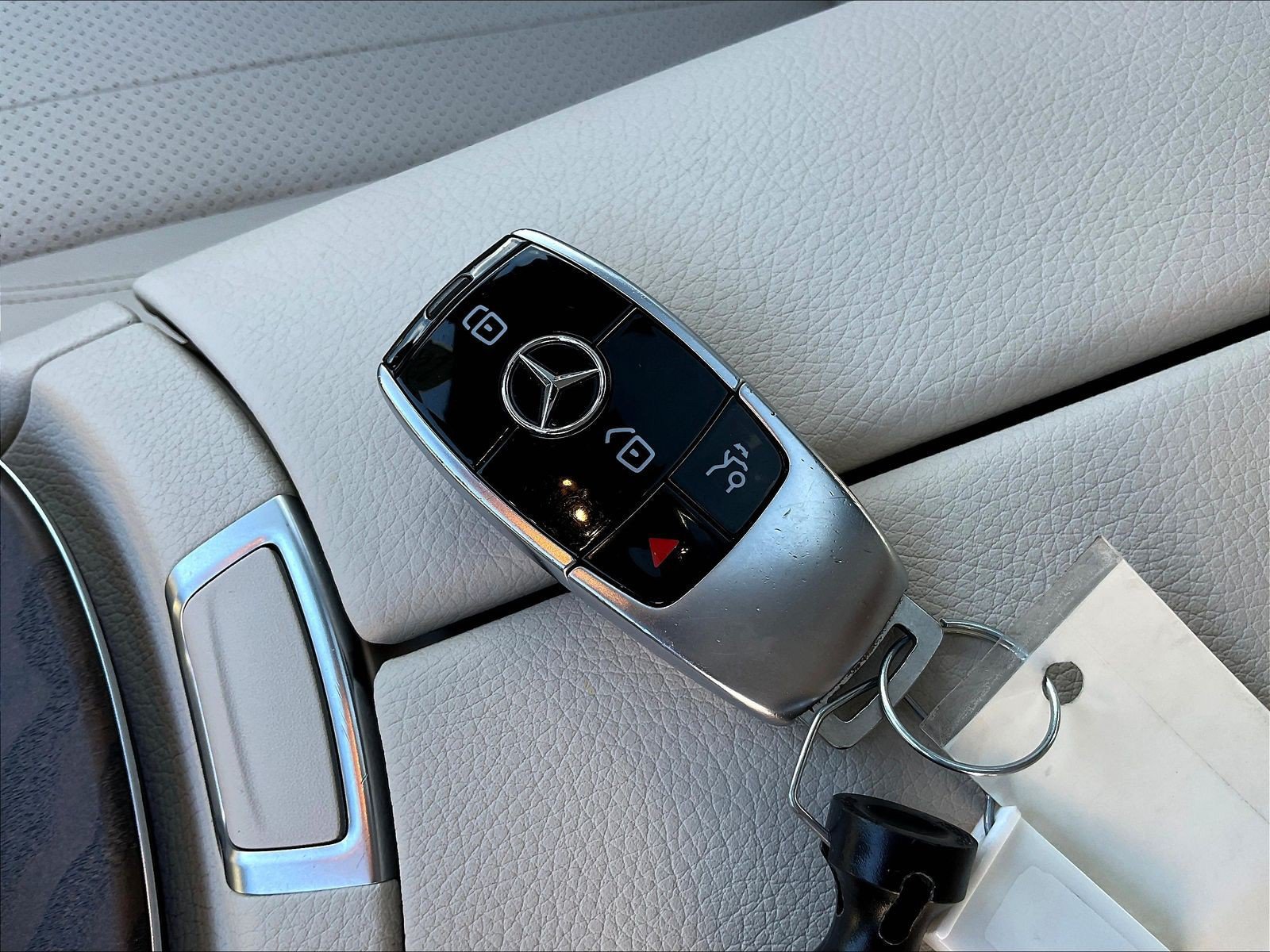 Used 2022 Mercedes-Benz E 350 Sedan image 35