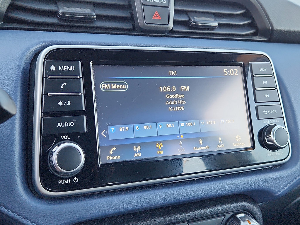 Used 2024 Nissan Versa SV FWD image 19