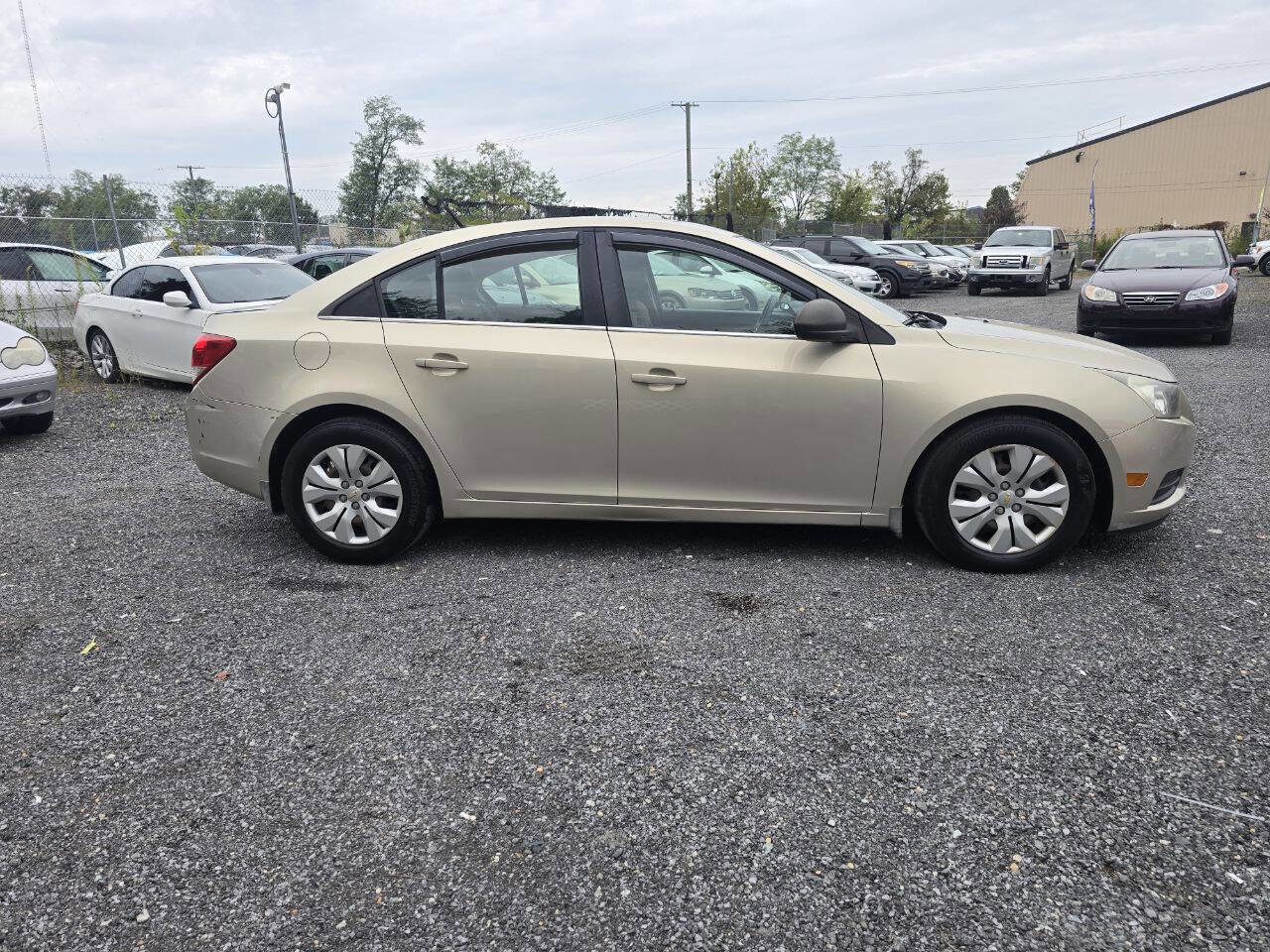 Used 2012 Chevrolet Cruze LS w/ Connectivity Package image 9