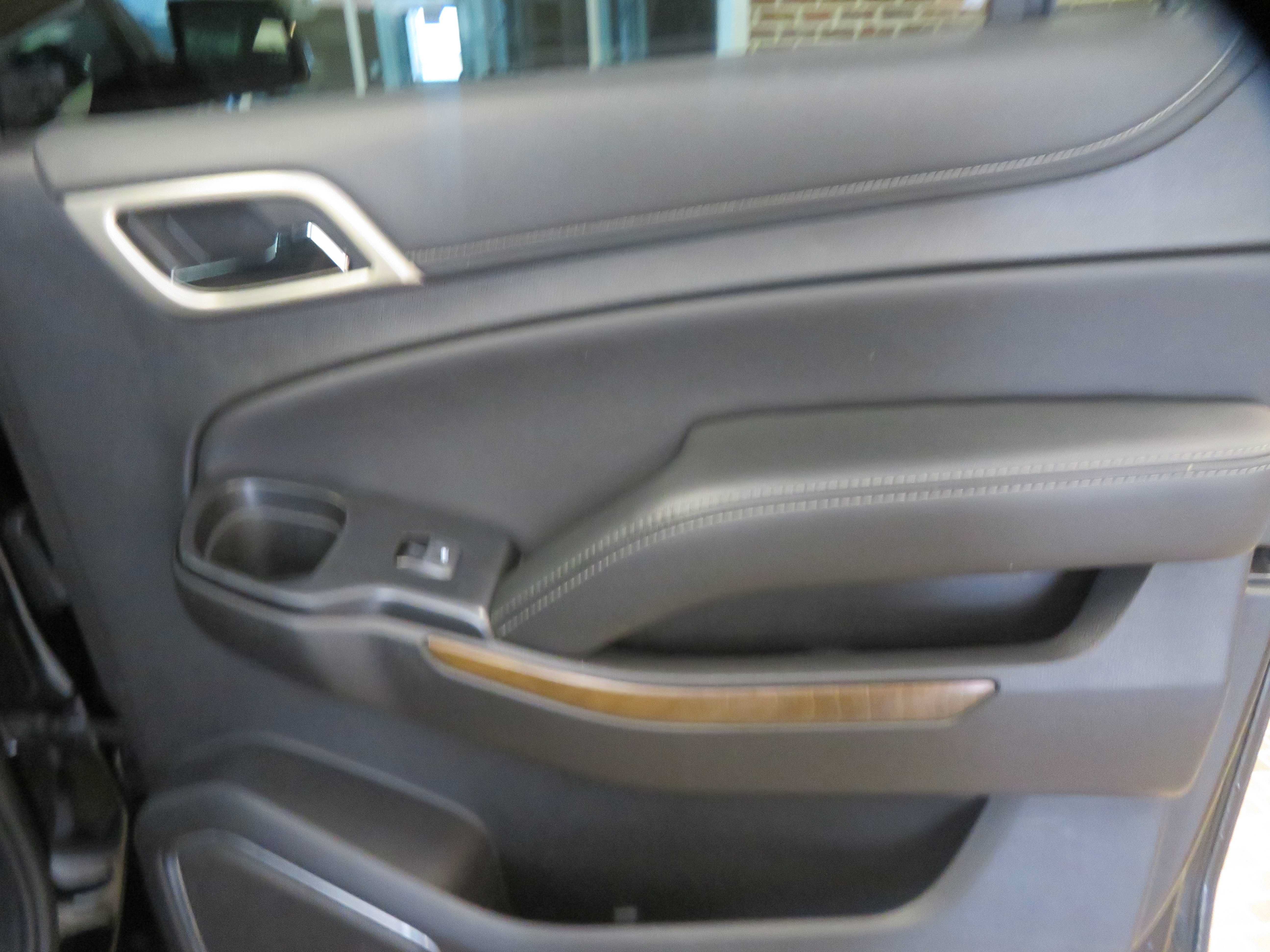 Used 2019 GMC Yukon XL Denali AWD/4WD image 23