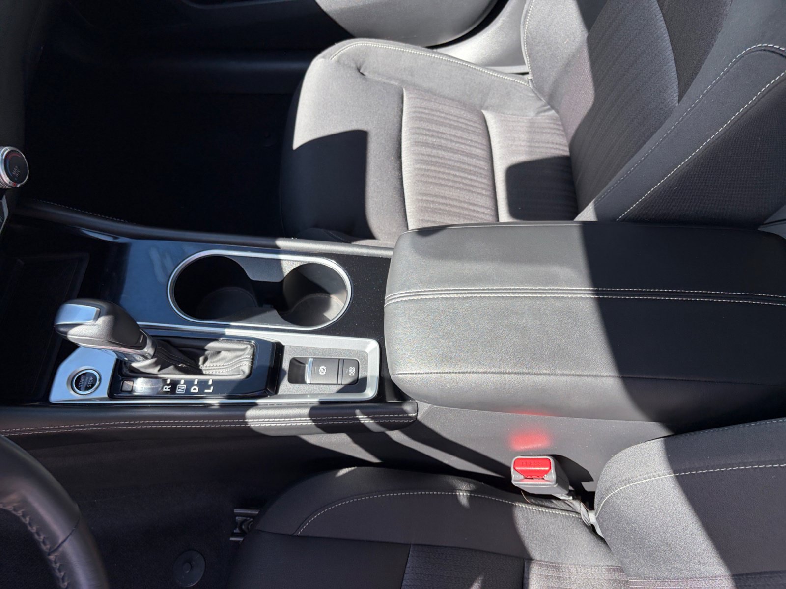Used 2023 Nissan Altima 2.5 SV w/ SV Premium Package AWD/4WD image 16