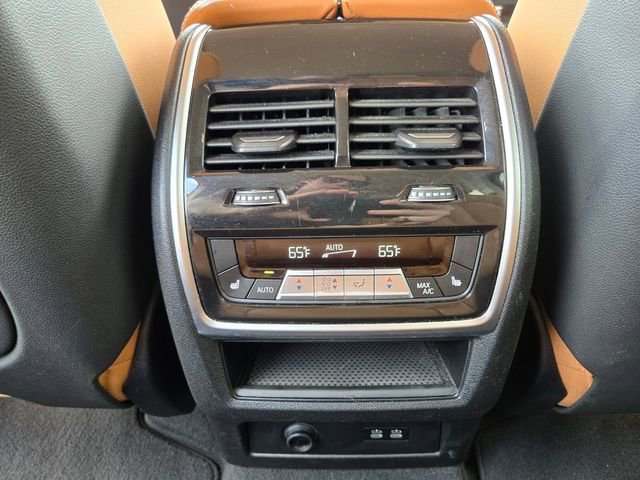 Used 2021 BMW X7 xDrive40i w/ Executive Package image 14