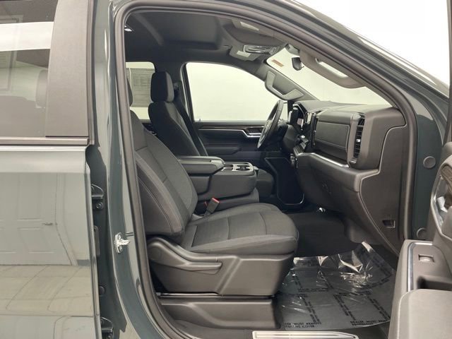 Used 2025 Chevrolet Silverado 1500 LT image 17