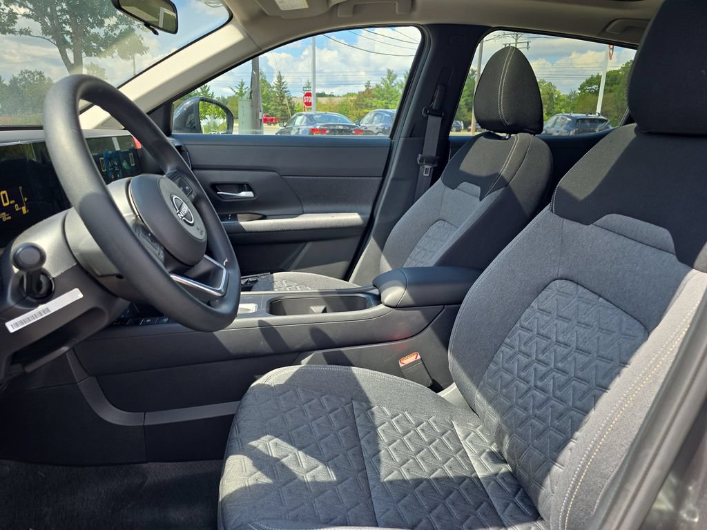 New 2026 Nissan Kicks SV w/ SV Premium Package AWD/4WD image 5