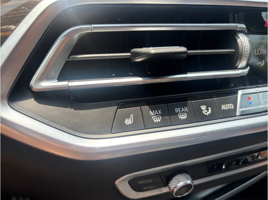 Used 2020 BMW X5 M50i AWD/4WD image 35