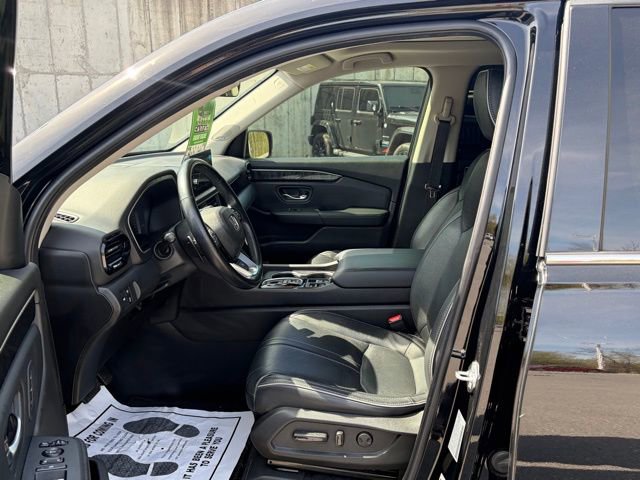 Used 2023 Honda Pilot Elite image 16