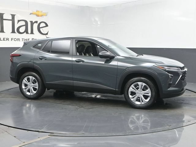 New 2026 Chevrolet Trax LS FWD image 27