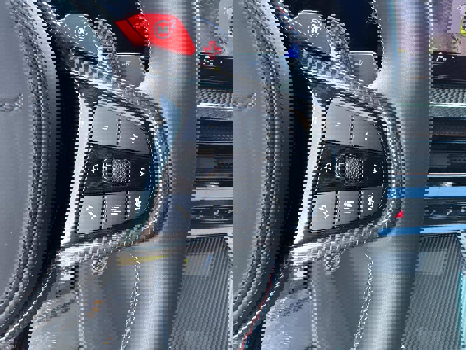 Used 2025 BMW M4 xDrive Competition w/ Carbon Package image 27