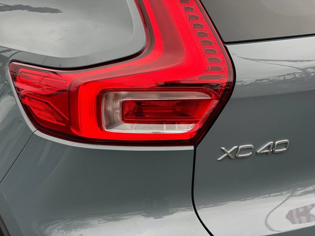 Certified 2023 Volvo XC40 Recharge Ultimate AWD/4WD image 25