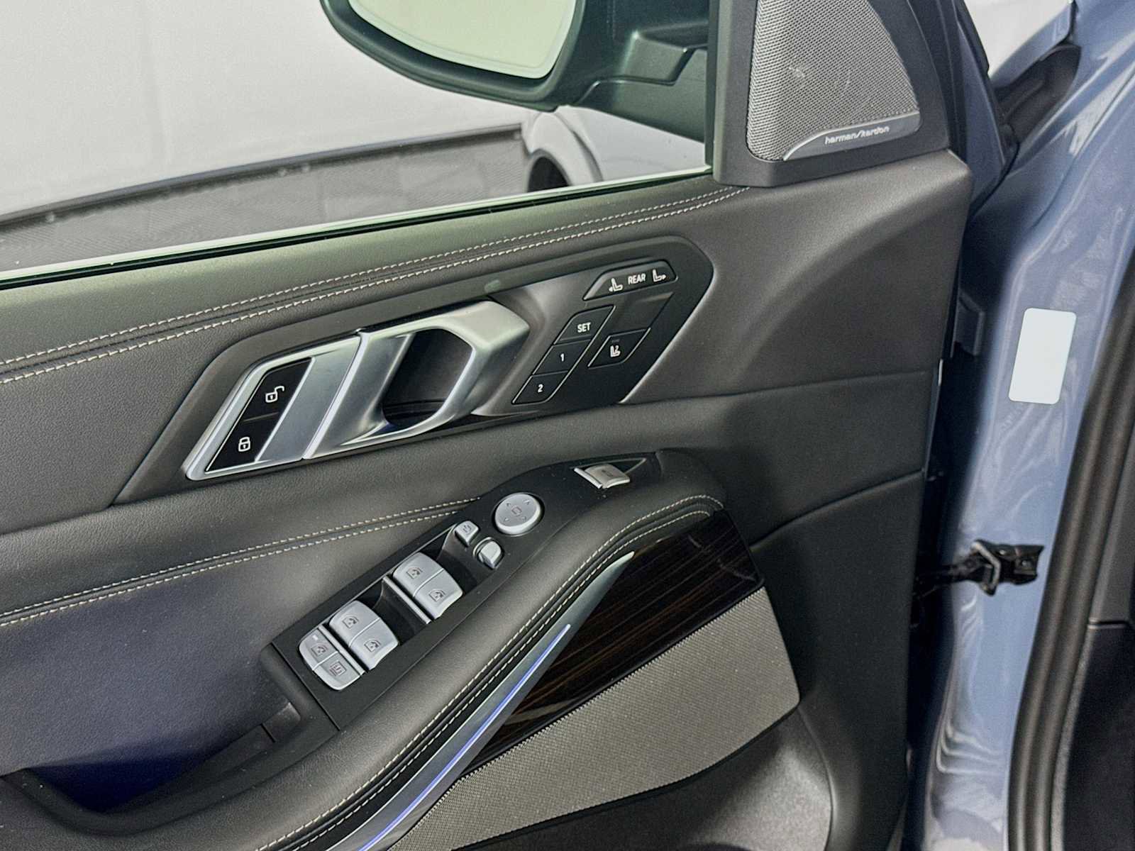 Used 2025 BMW X7 xDrive40i image 35