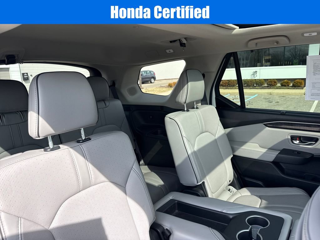 Certified 2025 Honda Pilot Elite image 10