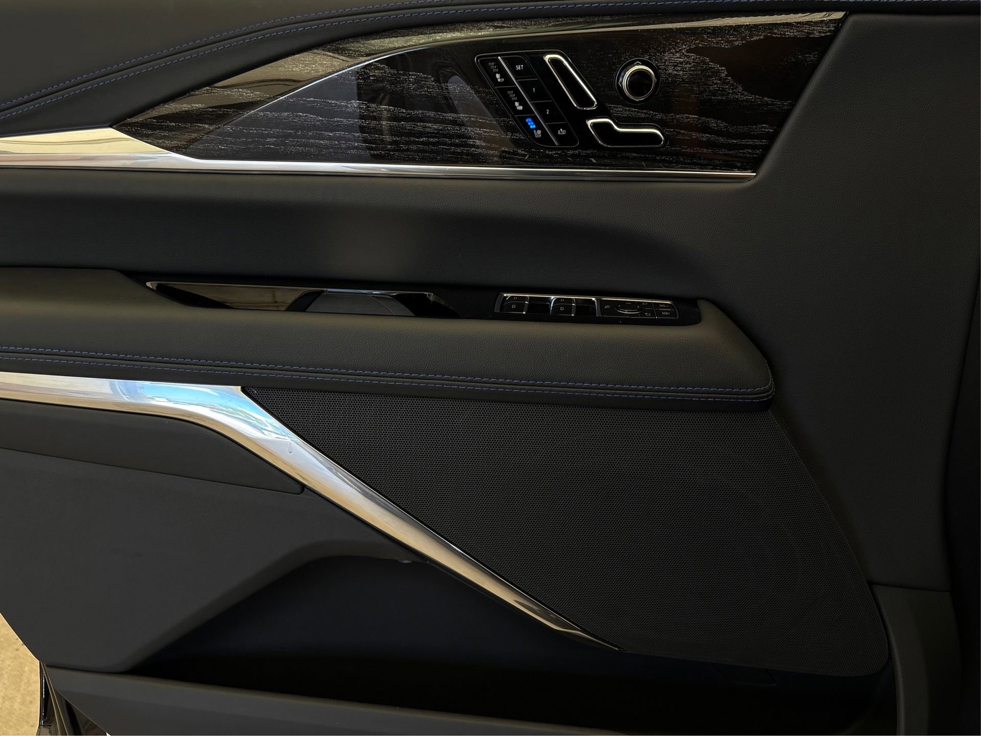 New 2026 Cadillac Escalade IQ Sport 1 image 21