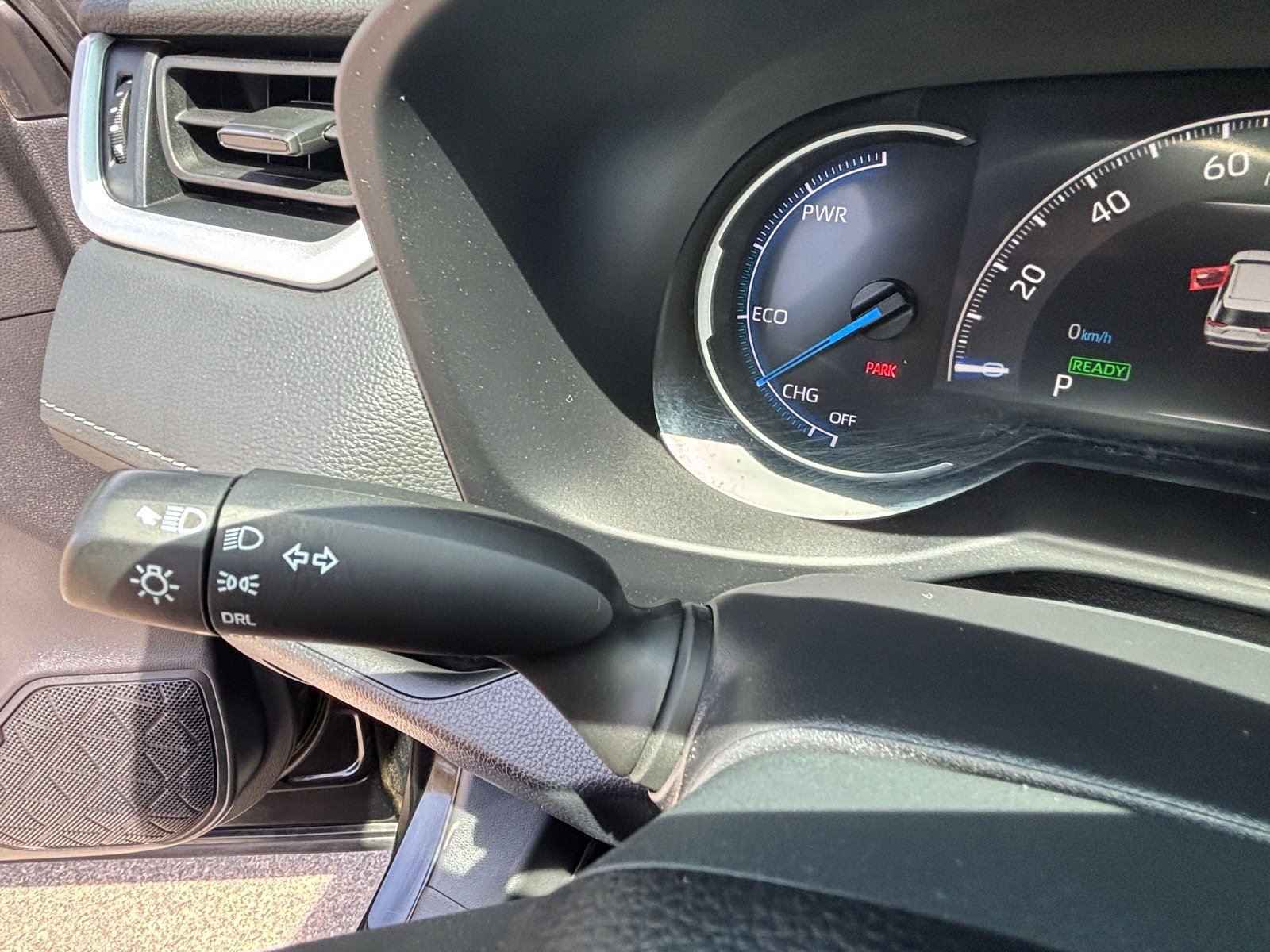 Used 2023 Toyota RAV4 LE AWD/4WD image 24