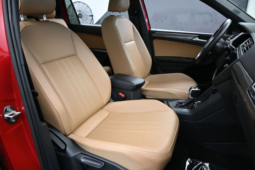 Used 2024 Volkswagen Tiguan SE R-Line FWD image 49