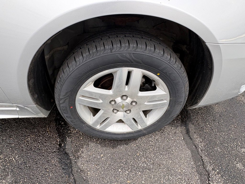 Used 2014 Chevrolet Impala LT w/ LT Sunroof Package image 19