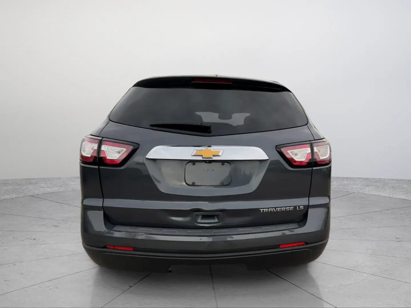 Used 2014 Chevrolet Traverse LS FWD image 4