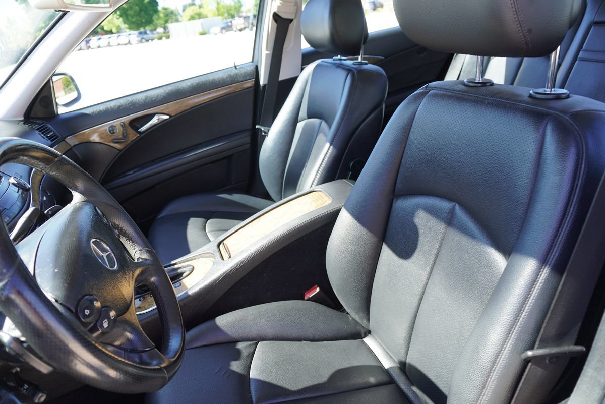 Used 2009 Mercedes-Benz E 350 Sedan image 26
