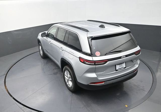 New 2025 Jeep Grand Cherokee Laredo X w/ Luxury Tech Group I image 16