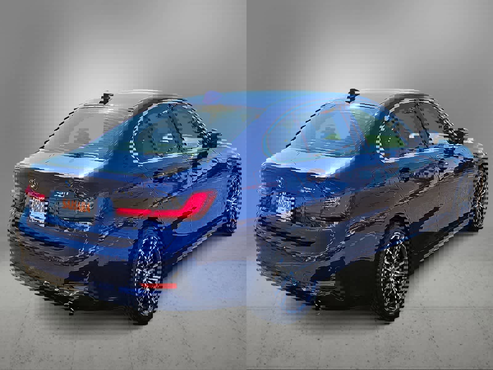 Used 2020 BMW 330i Sedan w/ Premium Package image 9