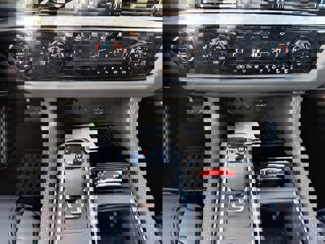 New 2026 Nissan Pathfinder Platinum image 19