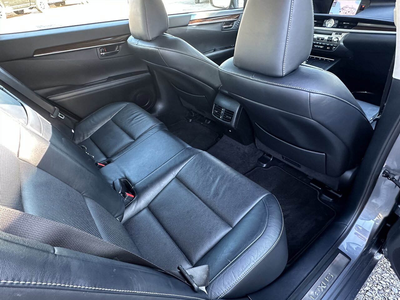 Used 2013 Lexus ES 350 w/ Luxury Pkg FWD image 8