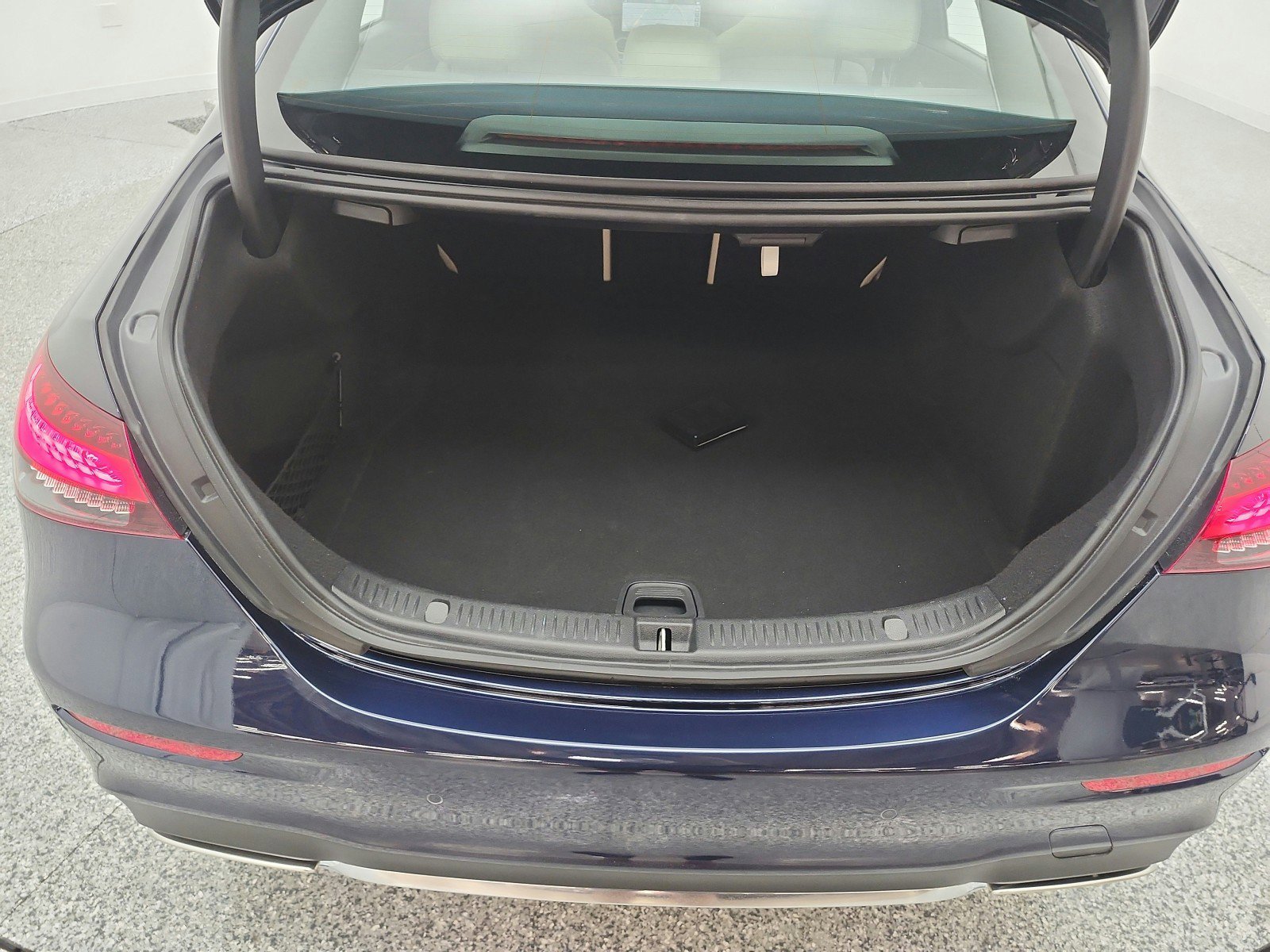 Used 2022 Mercedes-Benz E 350 Sedan image 23