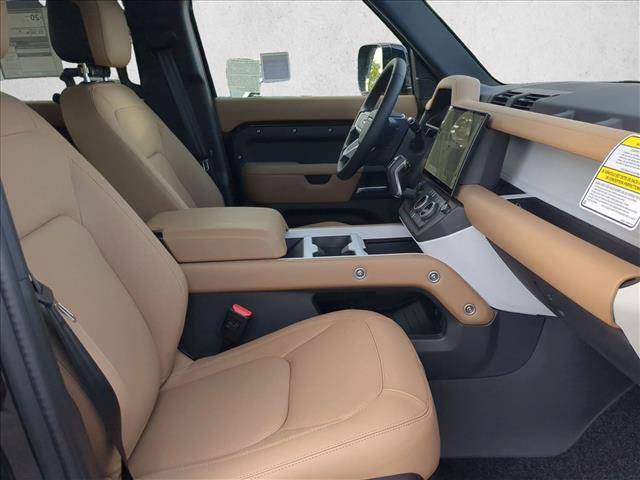 New 2026 Land Rover Defender 110 X-Dynamic SE AWD/4WD image 19