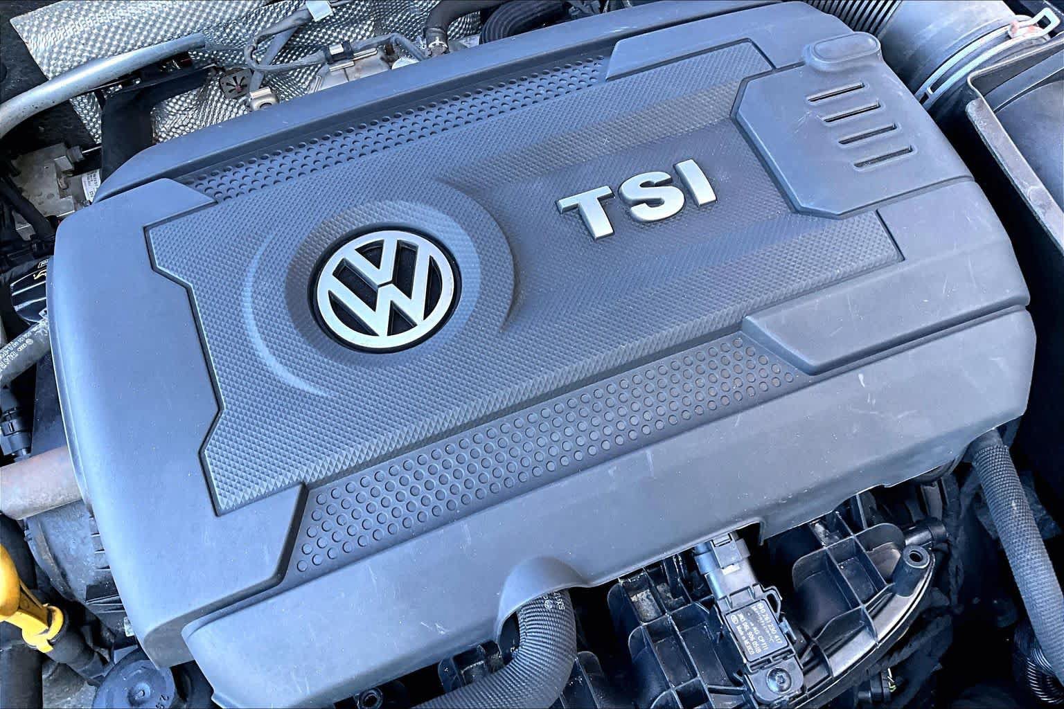 Used 2017 Volkswagen Golf Alltrack SE AWD/4WD image 31