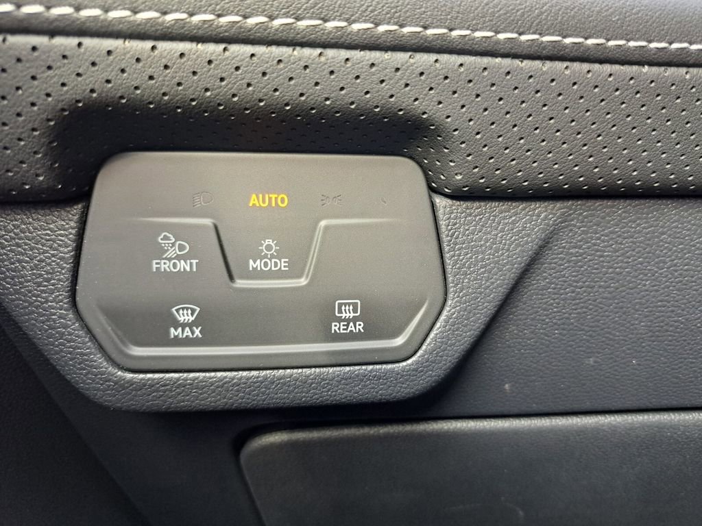 Used 2025 Volkswagen Atlas SEL Premium R-Line image 15