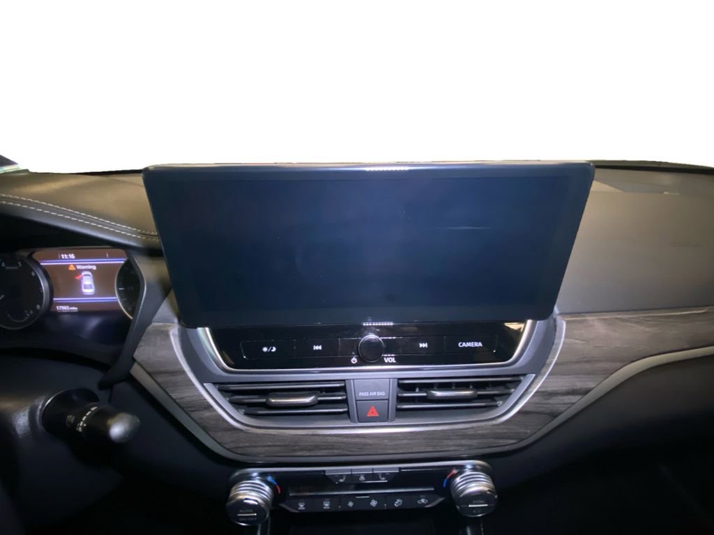 Certified 2024 Nissan Altima 2.5 SL image 11