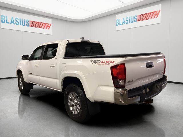 Used 2019 Toyota Tacoma SR5 AWD/4WD image 5