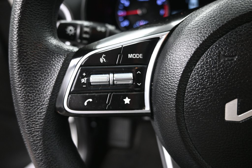 Certified 2023 Kia Forte LXS w/ LXS Technology Package FWD image 24