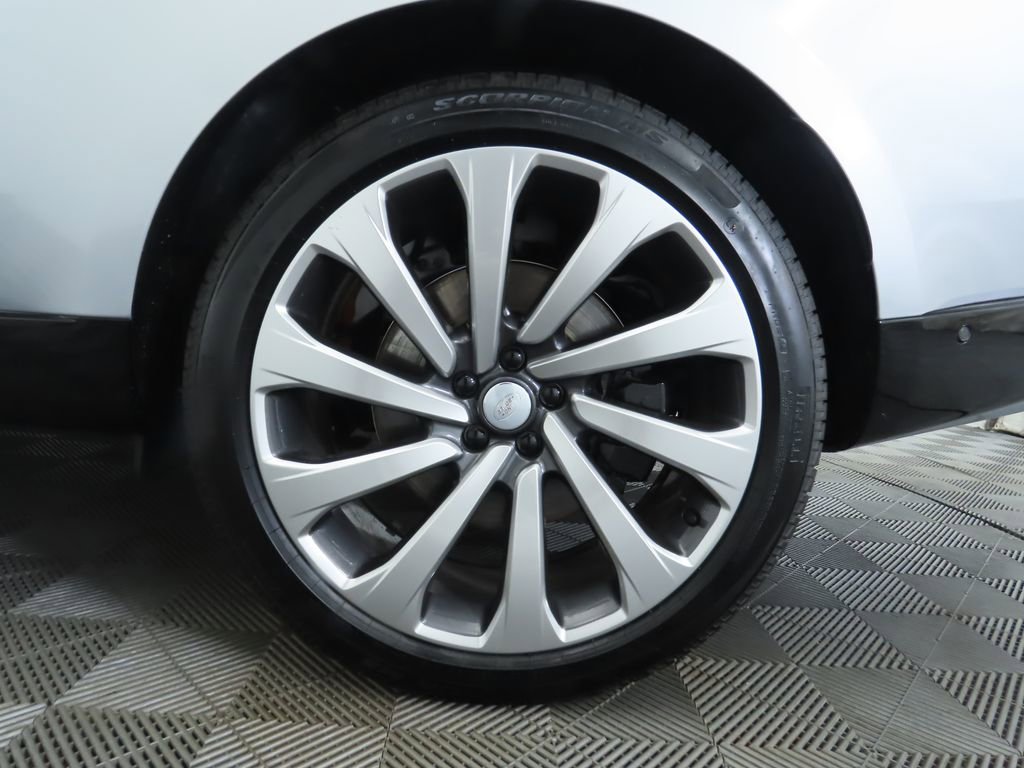 New 2025 Land Rover Range Rover Autobiography image 32