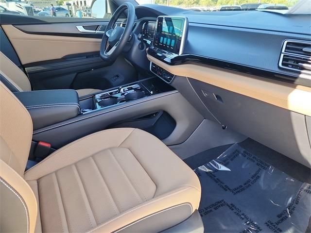 New 2026 Volkswagen Atlas Cross Sport SEL AWD/4WD image 17