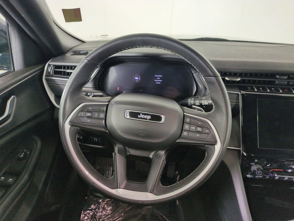 Used 2024 Jeep Grand Cherokee L Altitude image 17